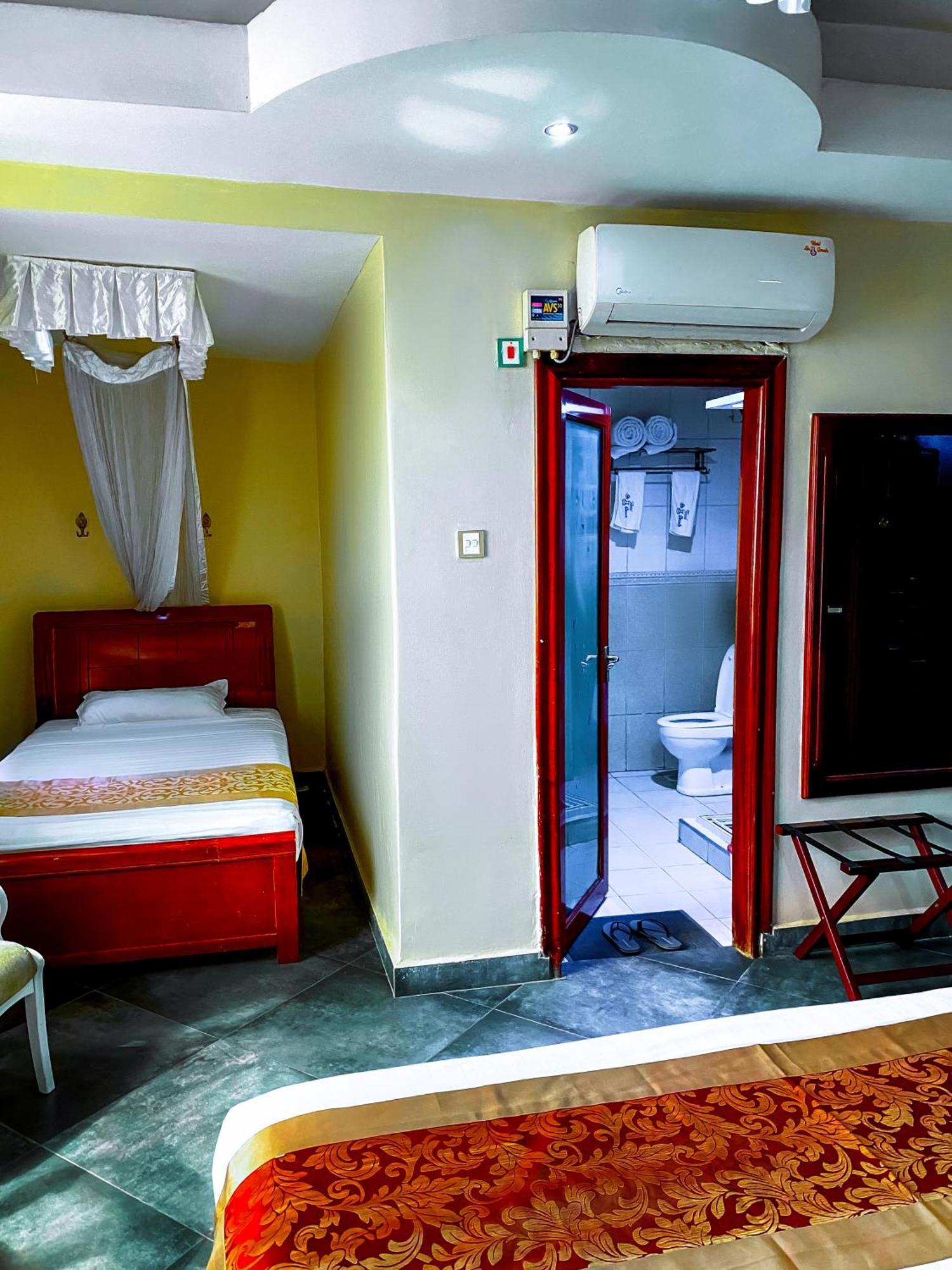 La Grande Hotel كامبالا المظهر الخارجي الصورة